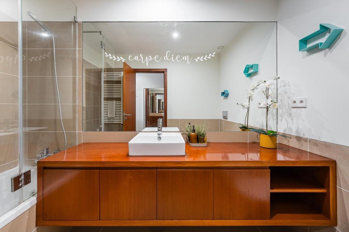 Guestready - Teddy Jazz Apartment Porto Luaran gambar